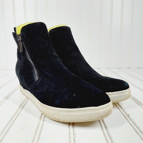 Blondo Black Giselle Suede Waterproof Zip Up Ankle Boots i1007 - Picture 4 of 11